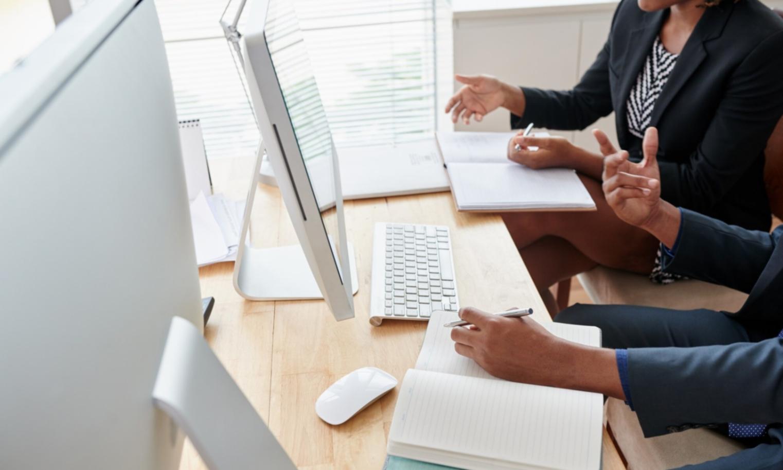 Moderne Finanztools und Analysesoftware im Einsatz