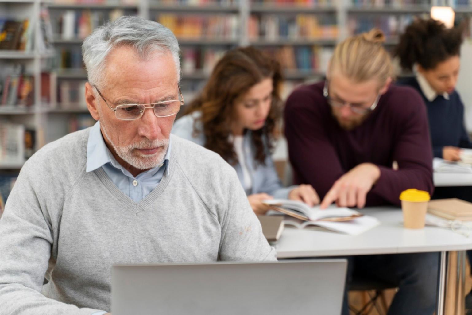 Moderne Lernumgebung für Finanzanalyse